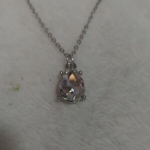 6/$10 Elegant Silver Teardrop Pendant Necklace